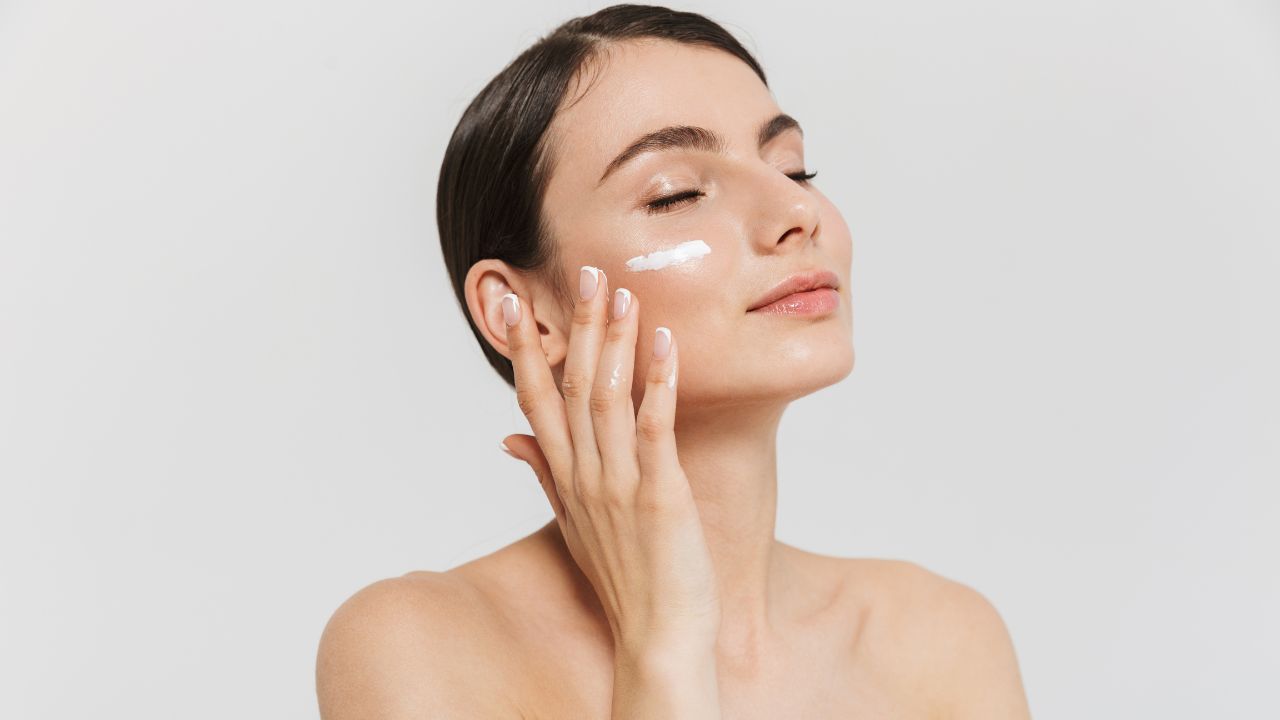 Read more about the article The Remarkable Benefits of Centella Asiatica Cream
